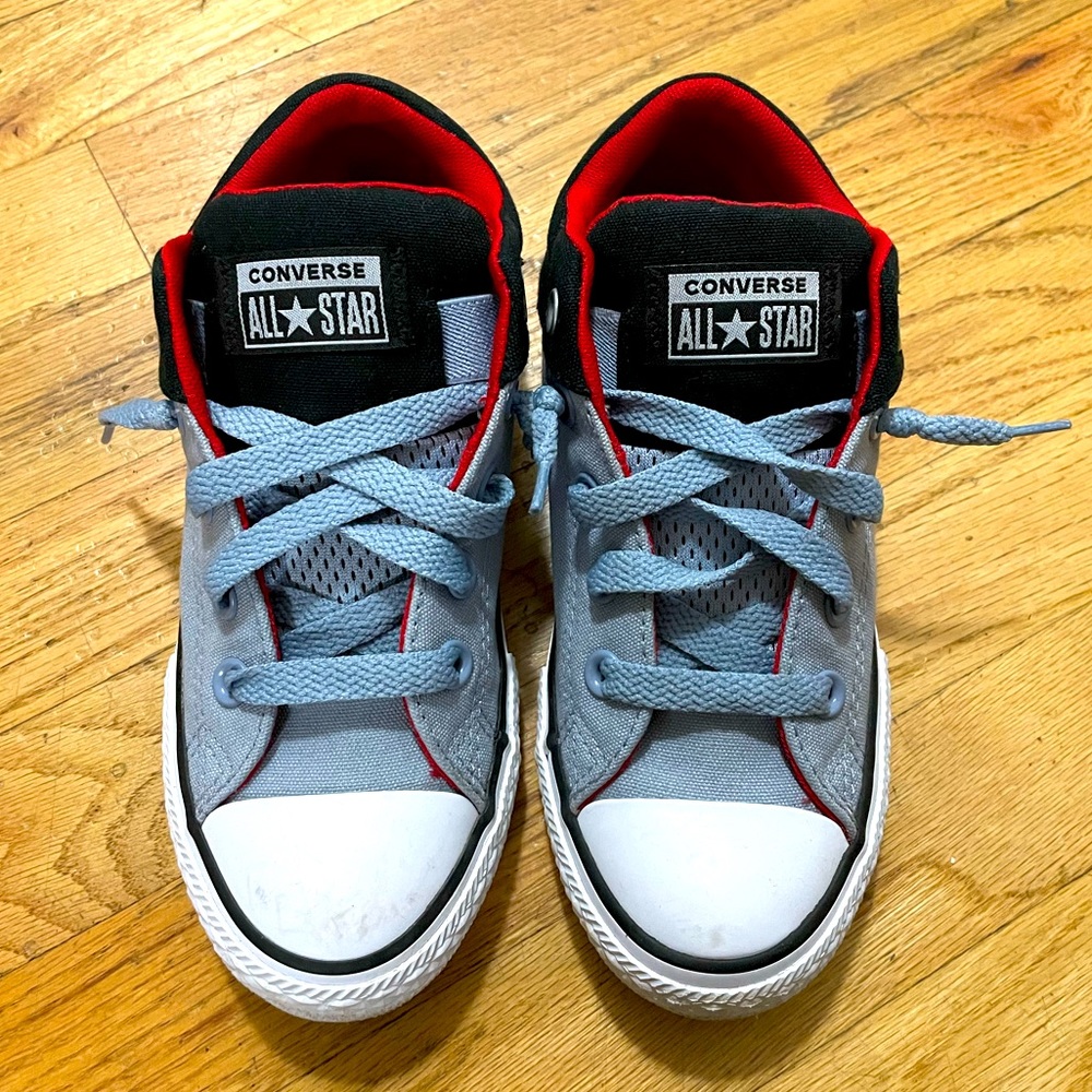 Little Boys Size 2 Converse All Stars